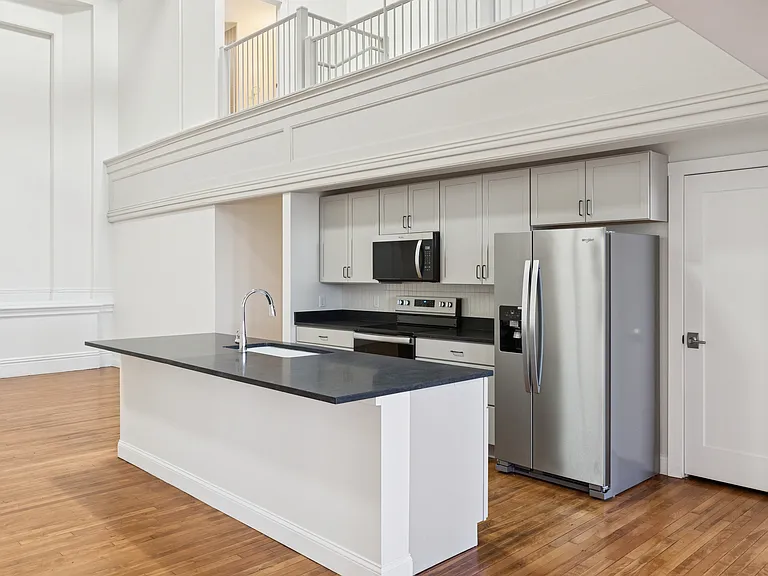 129 Main St #302 — Photo 7
