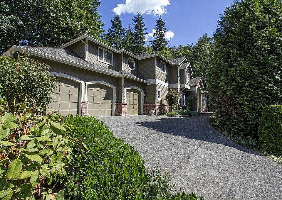 1st image of 8104 118th Ct SE