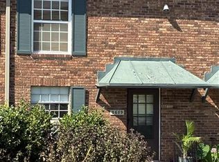 5689 Kingsport Dr, Sandy Springs, GA 30342