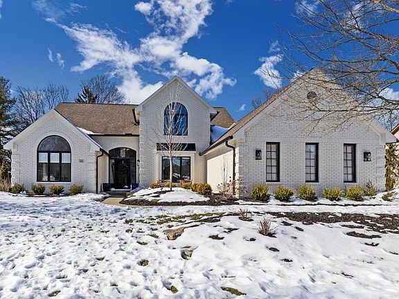3rd image of 321 Windcroft Dr