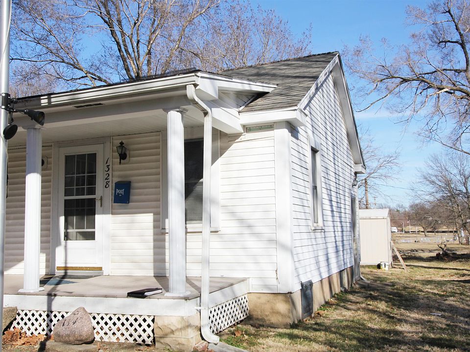 2nd image of 1328 N Osburn Ave