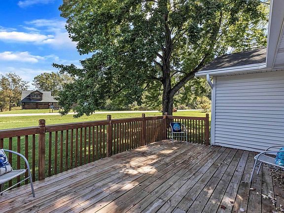 5th image of 5795 N Lake Dr