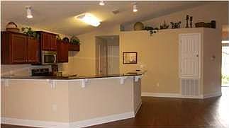 4th image of 766 Forgotten Creek Ln
