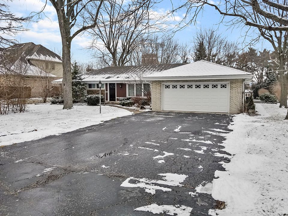 1st image of 7810 W 123rd Pl