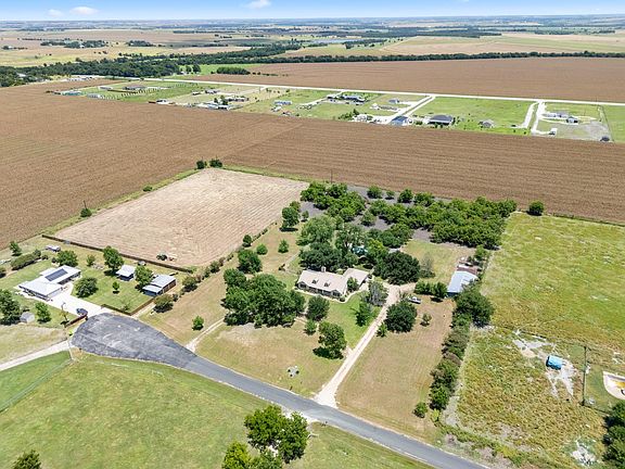 5th image of 280 Windy Ln