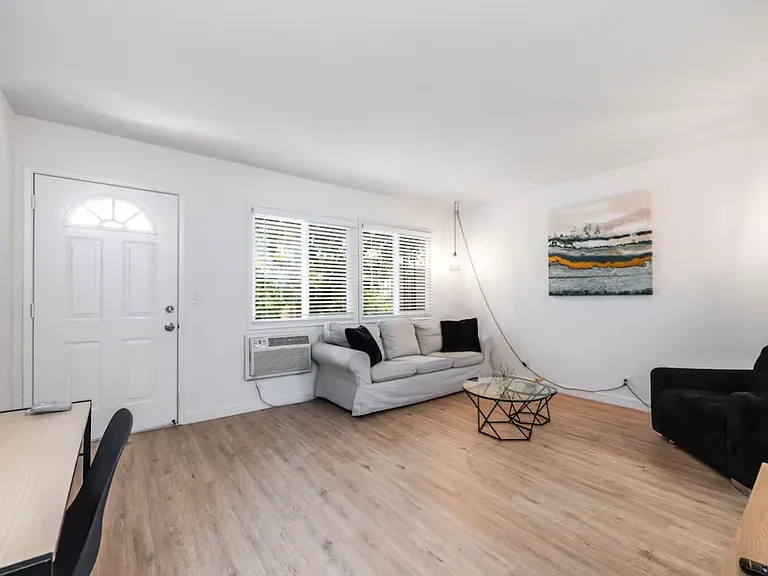 4685 Orion Ave #17 — Photo 7