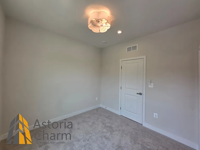 2928 Maisel St — Photo 19