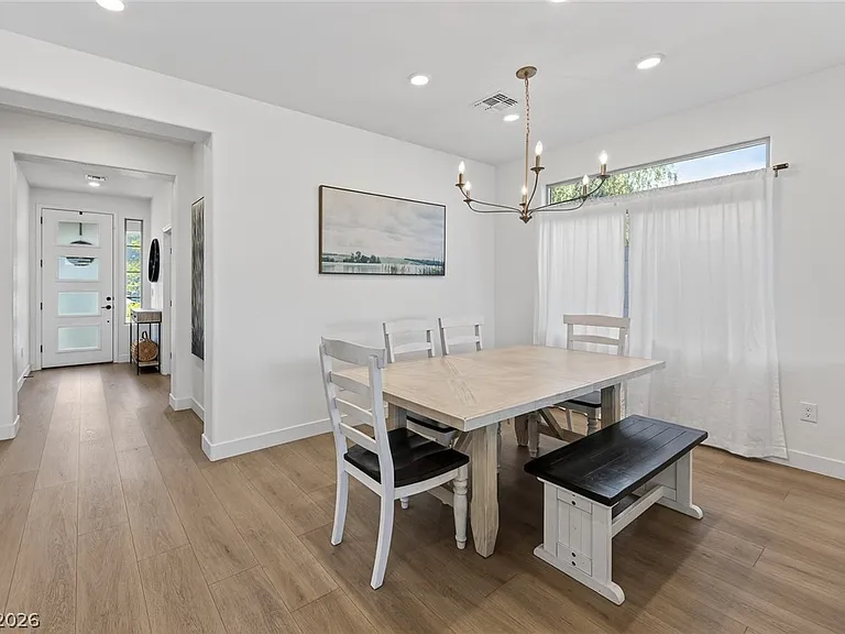 10446 Emerald Rye St — Photo 6