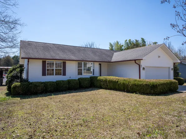 204 Melissa Dr, Trenton, GA 30752