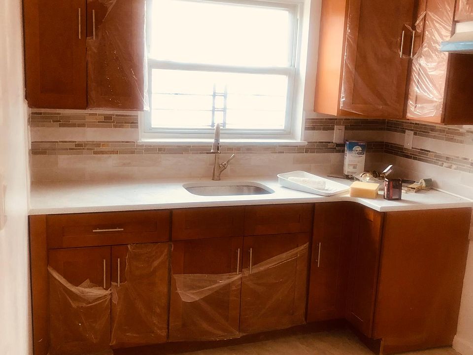 1st image of 3014 Paulding Ave #1