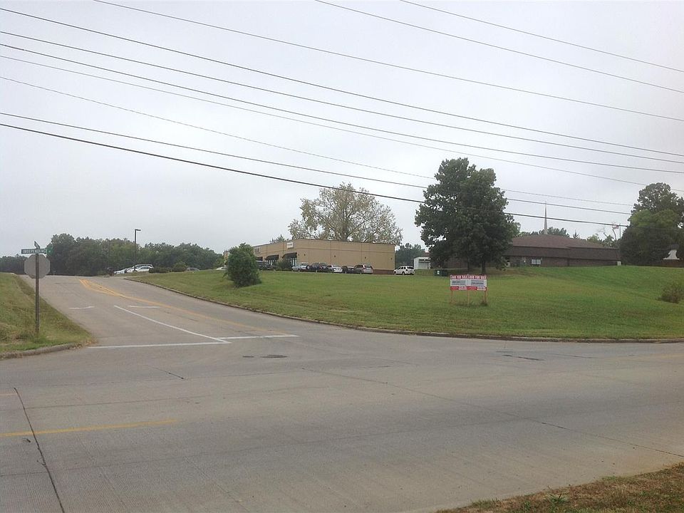 1st image of 2591 Independence St