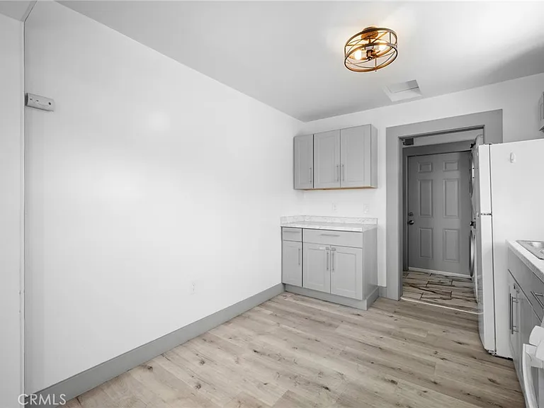 1643 S Catalina St #1/4 — Photo 10