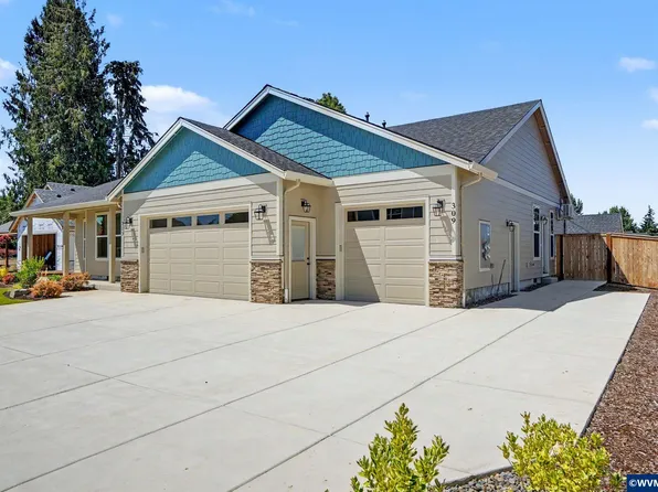 313 NE Clay St, Sublimity, OR 97385
