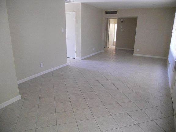 5th image of 1021 Nye St