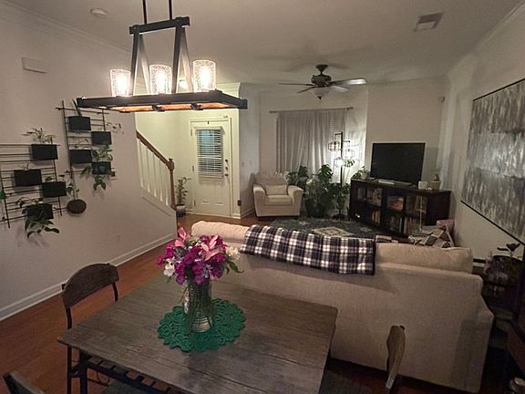 Living Room/Dining Room
