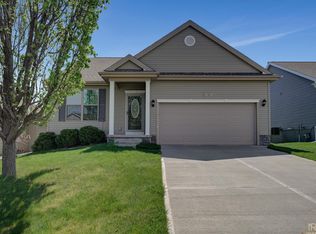 17019 Colony Dr, Omaha, NE 68136