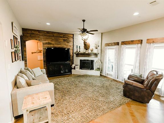 4th image of 3987 County Road 1112