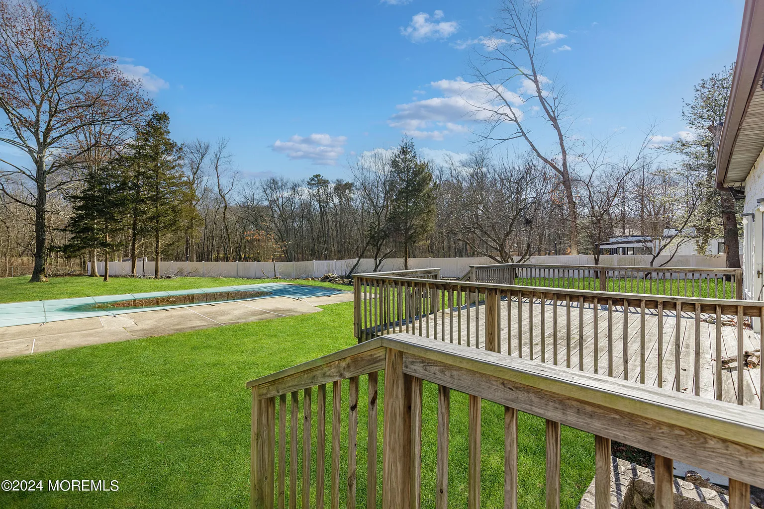 1579 Beaver Hollow Drive photo 1
