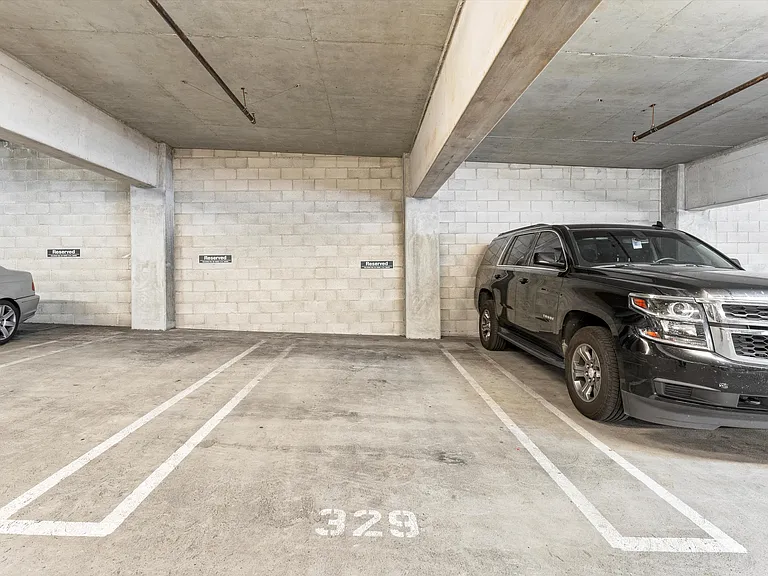 645 W 9th St #631 — Photo 17