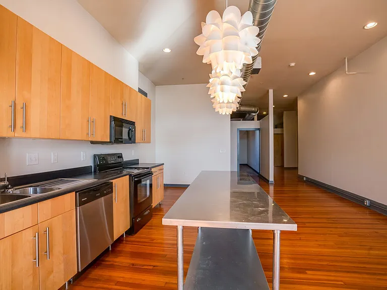 913 Monmouth St #2A — Photo 8