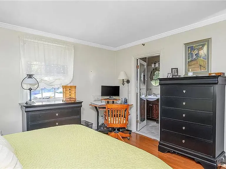 44 N Court St #1 — Photo 13