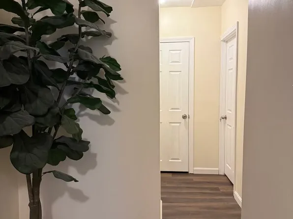 68 Winchester St #68, Providence, RI 02904