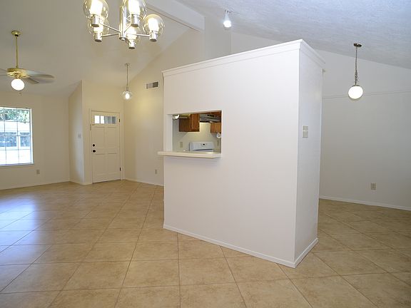 4th image of 2711 Orion Dr