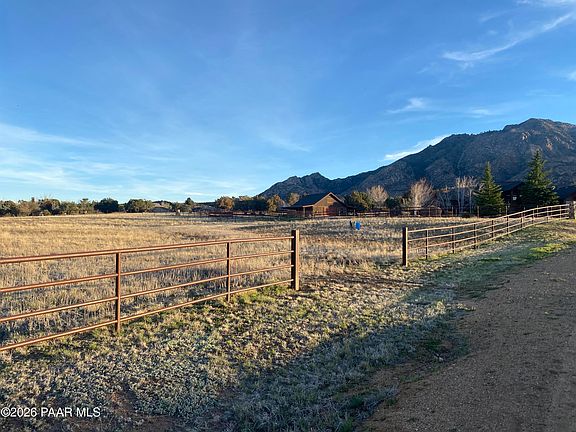 4th image of 8935 N Callahan Rd