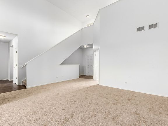 3rd image of 204 Berkshire Dr #204