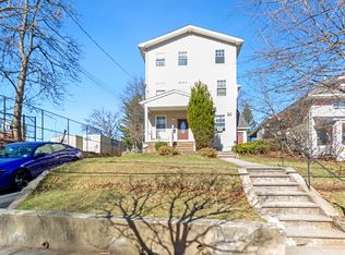 32 Berkeley Pl FLOOR 3, Bloomfield, NJ 07003