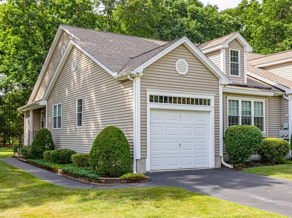 82 Meditation Ln, Lancaster, MA 01523