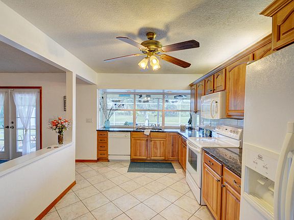 3rd image of 3606 River Birch Dr