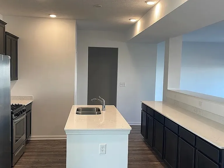 5178 Bramwell Ln — Photo 2