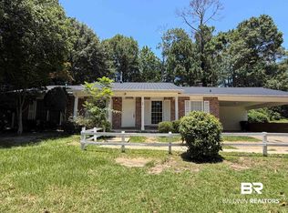 121 Windsor Dr, Daphne, AL 36526