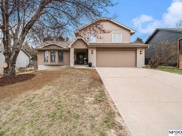 2505 S 166th St, Omaha, NE 68130