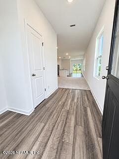 2nd image of 4 ORIOLE Road