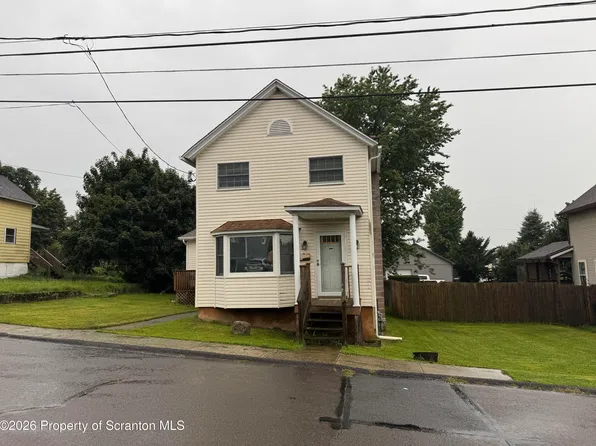 136 Buttonwood St, Jessup, PA 18434