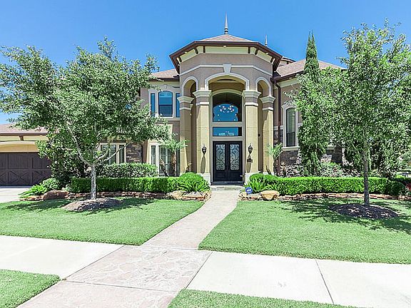 5th image of 10402 Charter Lake Cir