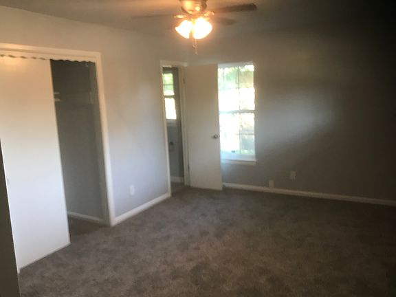 4th image of 2435 Highwood Dr