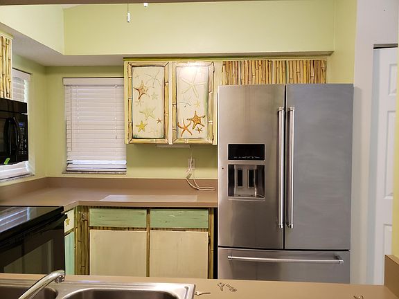 4th image of 8761 Live Oak Ct