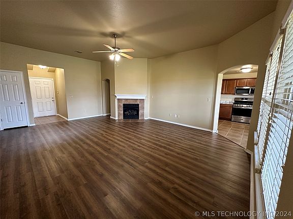 5th image of 206 Dp Newman Cir