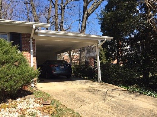 3rd image of 10222 Continental Ln