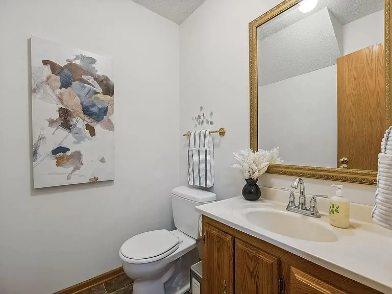 15614 Garnet Way — Photo 7