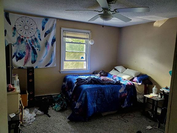 5th image of 170 Hillcrest Ave