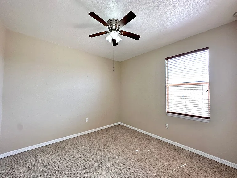 1799 Scarlett Ave — Photo 43