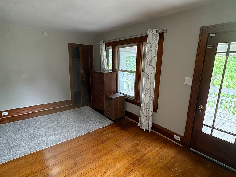 1551 Broadway Ave NW #2 — Photo 3