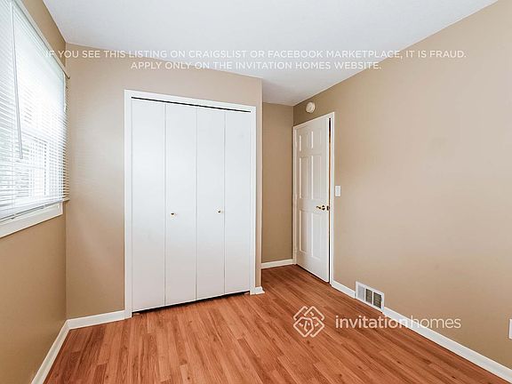 3rd image of 1716 Lamplight Dr