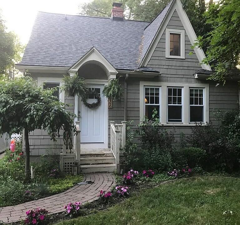 1st image of 2636 Deake Ave