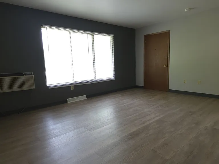 348 E Marquette St #5 — Photo 7