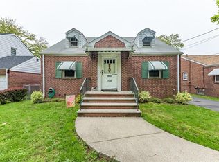 708 Thompson Ave, Roselle, NJ 07203